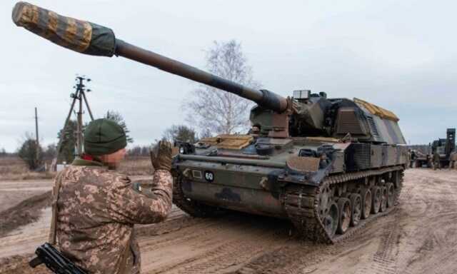    :      Panzerhaubitze 2000,  ̲