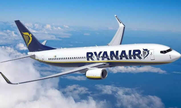  Ryanair      