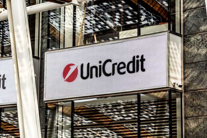  볿    UniCredit :   