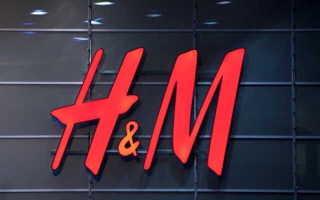    H&M         