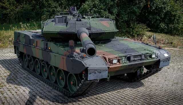    10  Leopard 2A4