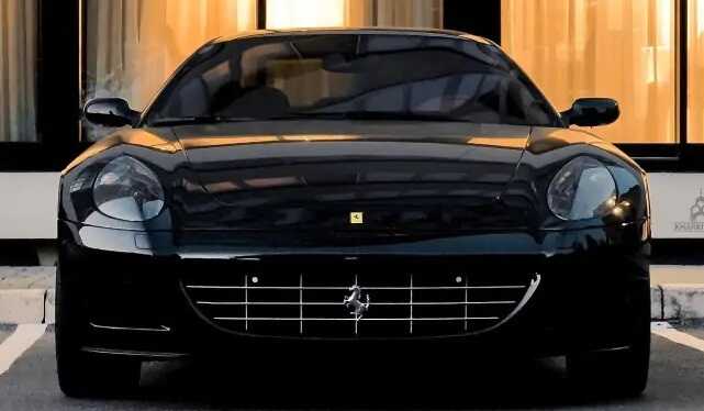     Ferrari 2000-