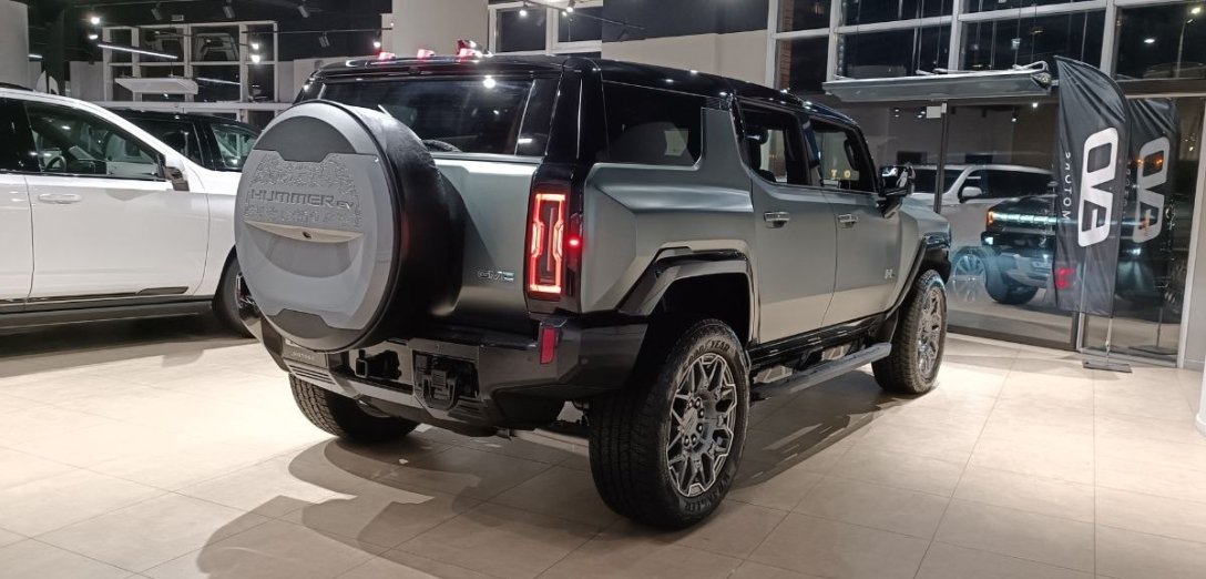 електромобіль хаммер, салон GMC Hummer, GMC Hummer SUV, GMC Hummer, електромобіль Hummer, Електричний Hummer